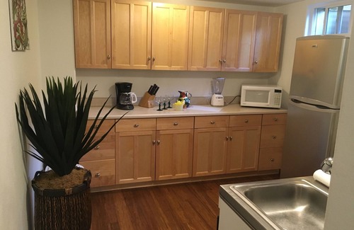 Boulder Apartment | Charming 1-bedroom apartment in marvelous Boulder with gardens all around.