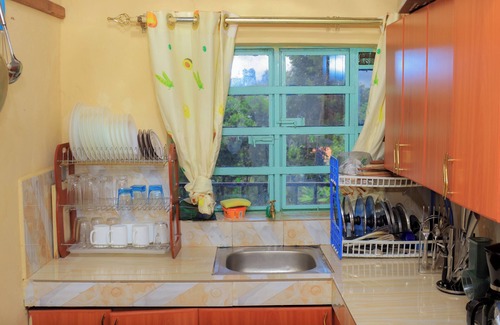 Meru Apartment | Charming 1-bedroom apartment in lovely Meru with WiFi