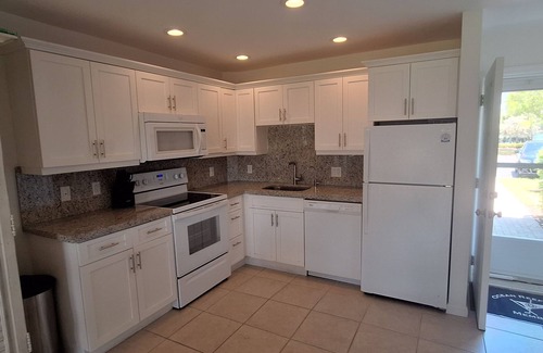Monroe County Condo | Charming 1-bedroom condo in beautiful Key Largo with WiFi, AC