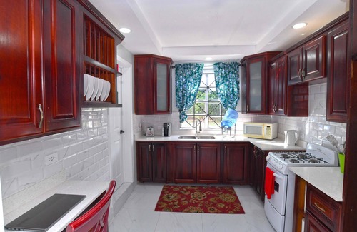 Hellshire House | Charming 1-bedroom house in superb Hellshire with WiFi, AC