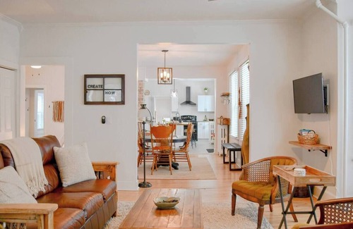 Green Bay House | Charming 1870's Downtown Loft