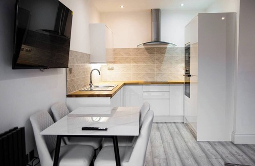Hull Old Town Apartment | Charming 2-bedroom corporate apartment in Kingston upon Hull