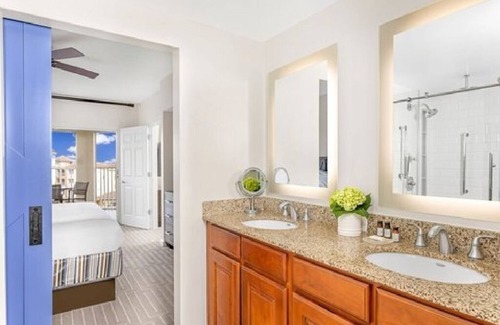 Florida Central Atlantic Coast Resort | Charming 2-bedroom hotel with WiFi, fitness room in wonderful Orlando