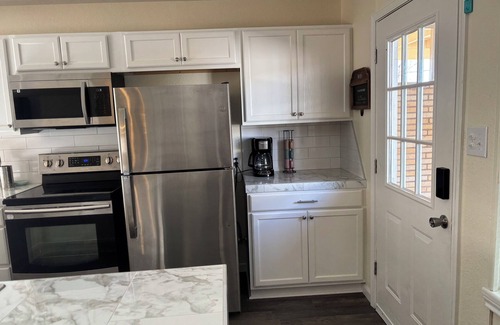 Abilene House | Charming 2 bedroom house with WiFi, Central heat/air, covered parking in Abilene
