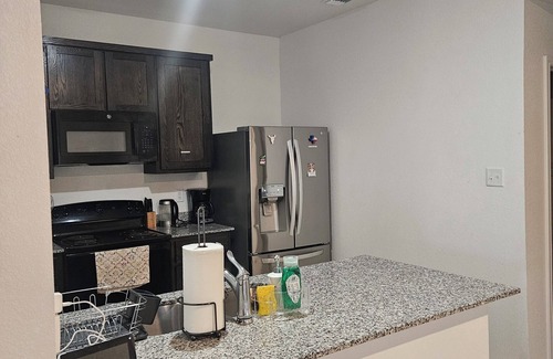 Killeen House | Charming 2-bedroom house with WiFi, AC in Central Killeen and Harker Heights