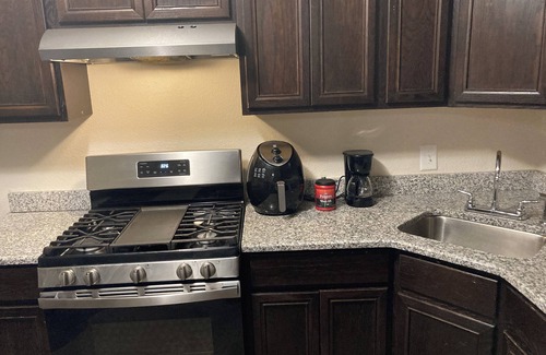 Detroit Apartment | Charming 2-bedroom Loft in superb Detroit with , WiFi