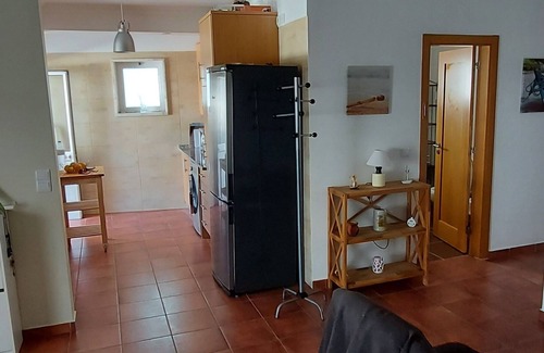 Santa Luzia Apartment | Charming 2-bedroom apartment in Santa Luzia with AC