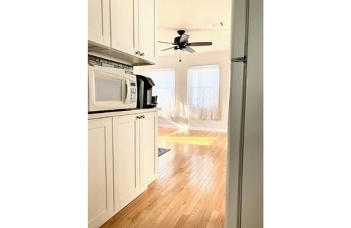 Normandy Beach Resort | Charming 2-bedroom resort with WiFi, AC in Mantoloking