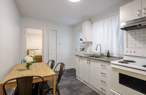 Plateau Mont Royal Apartment | Charming 2BR in Plateau Mont-Royal