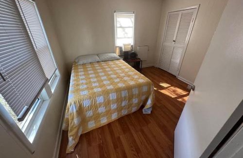 Goodlettsville House | Charming 3-Bed, 1,5 Bath Home - Entire Space Just for You!