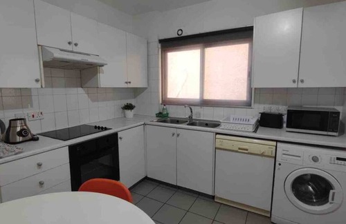 Egkomi Apartment | Charming 3-bedroom apartment with AC, WiFi in delightful Egkomi Lefkosias