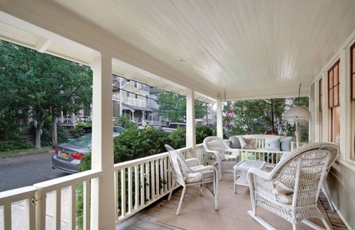Ocean Grove House | Charming 3-bedroom bungalow in Ocean Grove with WiFi and AC