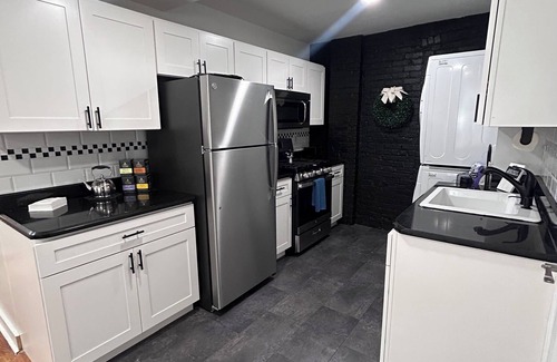 Montclair Apartment | Charming 3-bedroom 1.5 bth apartment steps from train to NYC in lovely Montclair