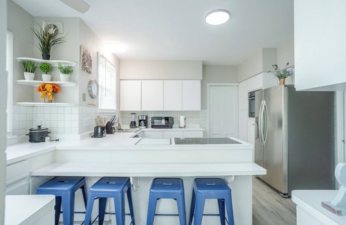 Roselawn Finance House | Charming 3-bedroom Home - Perfect for a Peaceful Getaway!