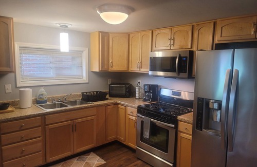 Xenia House | Charming 3-bedroom home, w/Basement Covered back porch AC, WiFi