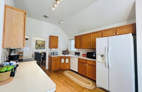 Barker House | Charming 3-bedroom house in delightful Katy! Perfect for family groups!