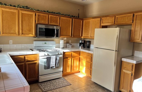 Fallon House | Charming 3-bedroom house with AC and WiFi in superb Fallon