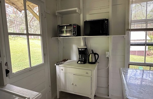 Schroon Lake Cottage | Charming 3-bedroom cottage with AC and WiFi in Schroon Lake. Dog friendly.