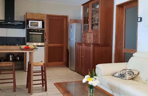 Saint-Leu House | Charming 3* villa with sea view and private pool