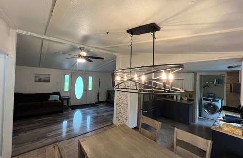 Watkins Glen House | Charming 3bedroom house with AC, WiFi, fenced backyard in Wonderful Watkins Glen