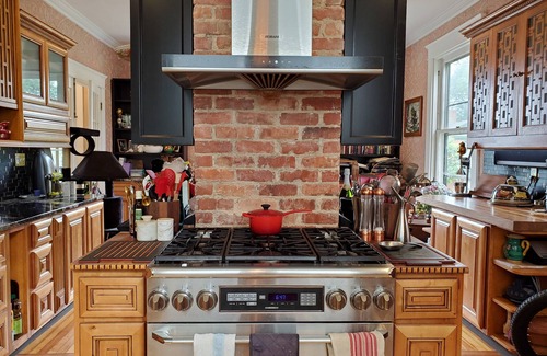 Belmont House | Charming 4-bedroom house in historic downtown Charlottesville with WiFi, AC