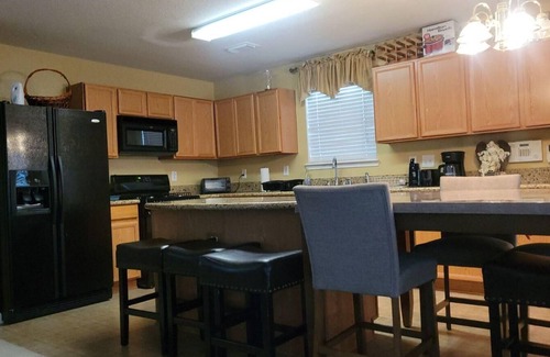 Baytown House | Charming 4-bedroom house with AC, WiFi in awesome Baytown.