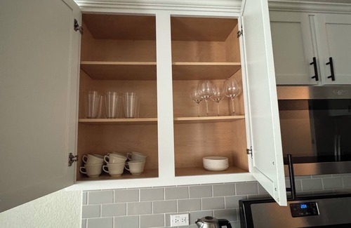 Manor House | Charming 4-bedroom house in delightful Manor with AC, WiFi