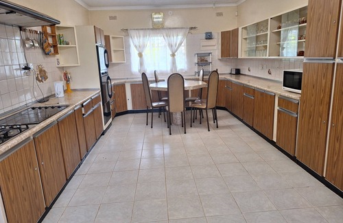 Harare House | Charming 6-bed House With Swimming Pool in Harare