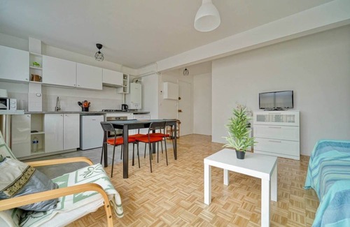 Les Puces de Saint-Ouen Apartment | Charming apartment, close to tourist attractions