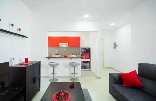 Vecindario Apartment | Charming Apartment Avenida de Canarias in City Centre with Wi-Fi