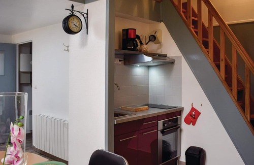 Treguier Apartment | Charming apartment in listed building in the center of the village.