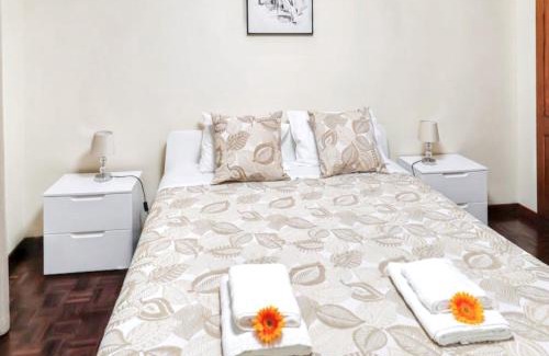 Sao Roque Apartment | Charming Apartment in Funchal with Balcony and View
