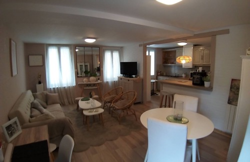Agen Apartment | Charming apartment with free parking nearby. Wifi