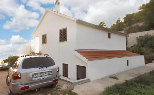 Gdinj Apartment | Charming Apartment with Sea View, Gdinj, 70 m², Garden