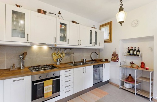 Cernobbio Apartment | ★ Charming apt with garden and parking! x5★
