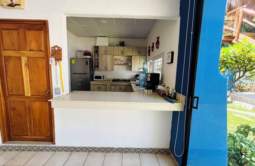La Herradura Resort | Charming beach house with AC in Costa del Sol - 3 bedrooms, for 10 people