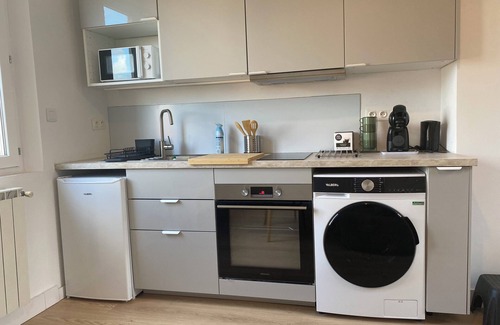 Avignon Apartment | CHARMING, BRIGHT APARTMENT IN THE HEART OF AVIGNON