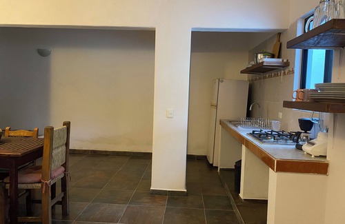 Los Ayala House | Charming bungalow in Los Ayala with AC, kitchen and 2 blocks from beach area