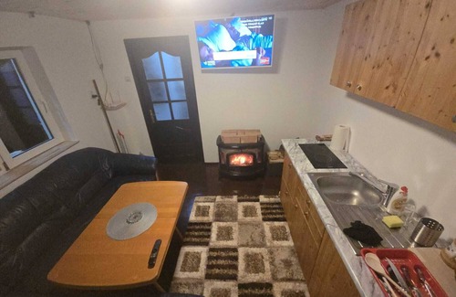 Probota House | Charming bungalow in peaceful Perieni with WiFi