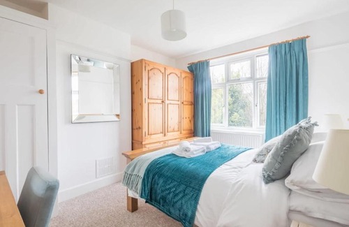 Cambridge House | Charming Central Family Home