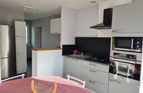 Creuzier-le-Neuf Cottage | Charming Cottage: Private Pool, Fireplace, Garden, Near Vichy, Sleeps 6