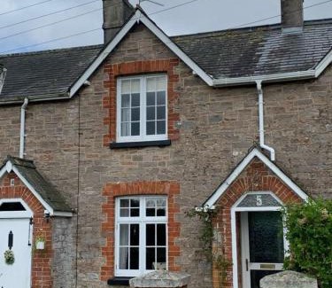 Brixham House | Charming Cottage minutes from Brixham!