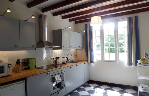 Plenee-Jugon Cottage | Charming Cottage in the centre of a village with a Large Secluded Garden