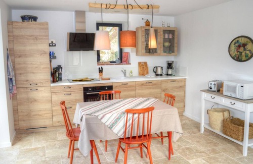 Luzille Cottage | Charming Cottage with Terrace Overlooking Pond, Near Chenonceau and Beauval Zoo