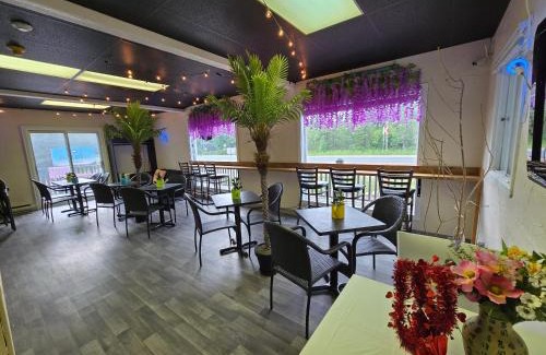 Sainte-Marguerite-du-Lac-Masson Cabin | Charming Country Retreat with Scenic Views for 1 - 12 guests