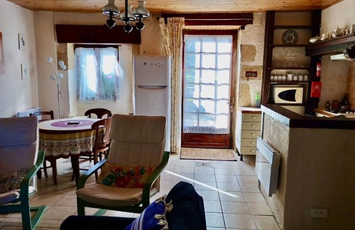 Saint-Genies Cottage | Charming country gîte with swimming pool 8 minutes from Lascaux and 15 minutes from Sarlat