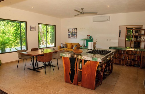 Paquera House | Charming country house in Playa Órganos Paquera in the middle of nature