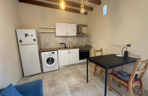 Marathounta House | Charming Cyprus Getaway in Pfos - Garden View Holiday House