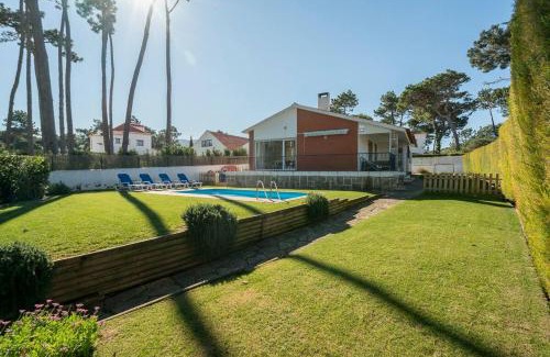 Banzao House | Charming Family Villa in Colares
