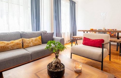 Moda Apartment | Charming Flat with Central Location in Kadikoy